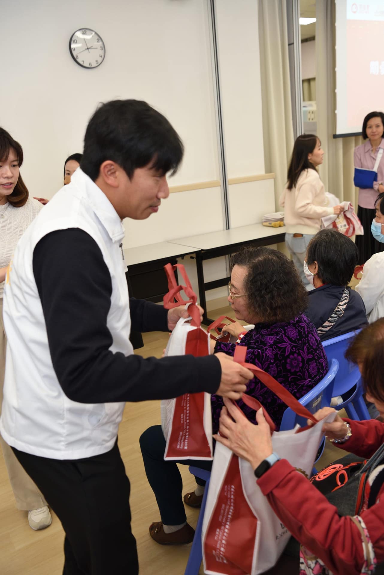 滿載祝福的「關愛同心賀新春」